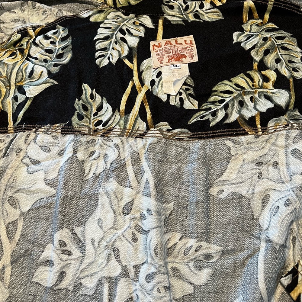Vintage Men’s Hawaiian shirt from Nalu size XL. Awesome print great condition! - Picture 6 of 7